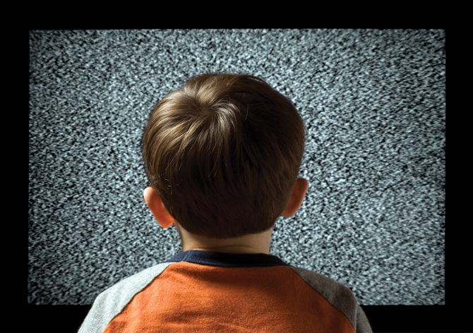 Responsabilitatea parentală, copiii şi violenţa la TV